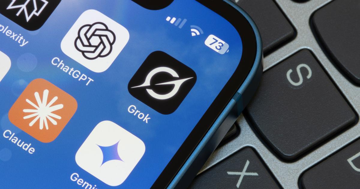 Les chatbots IA doublent leur taux de fausses informations en un an, alerte NewsGuard