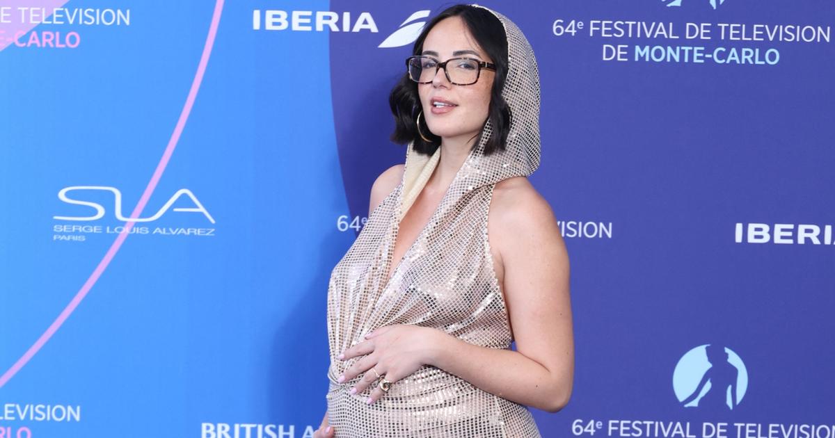 Agathe Auproux : une jeune maman “dans une phase difficile”, mais… Son touchant témoignage sur la maternité