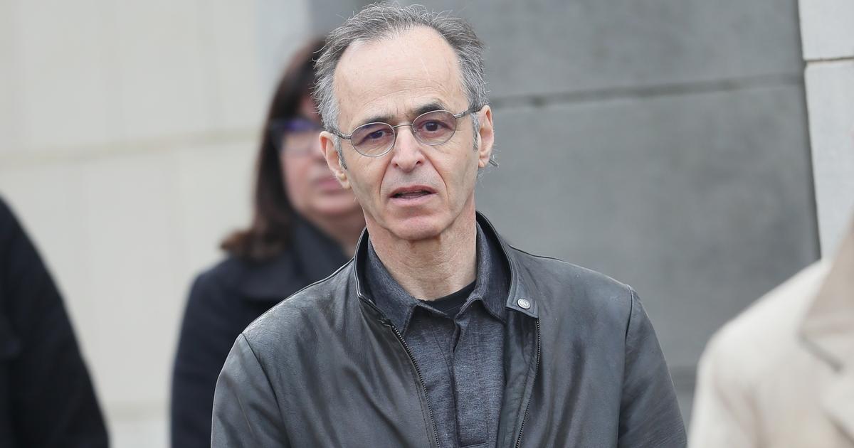 Jean-Jacques Goldman : ses vacances en Charente-Maritime dans un club très connu, sa présence n’est pas passée inaperçue