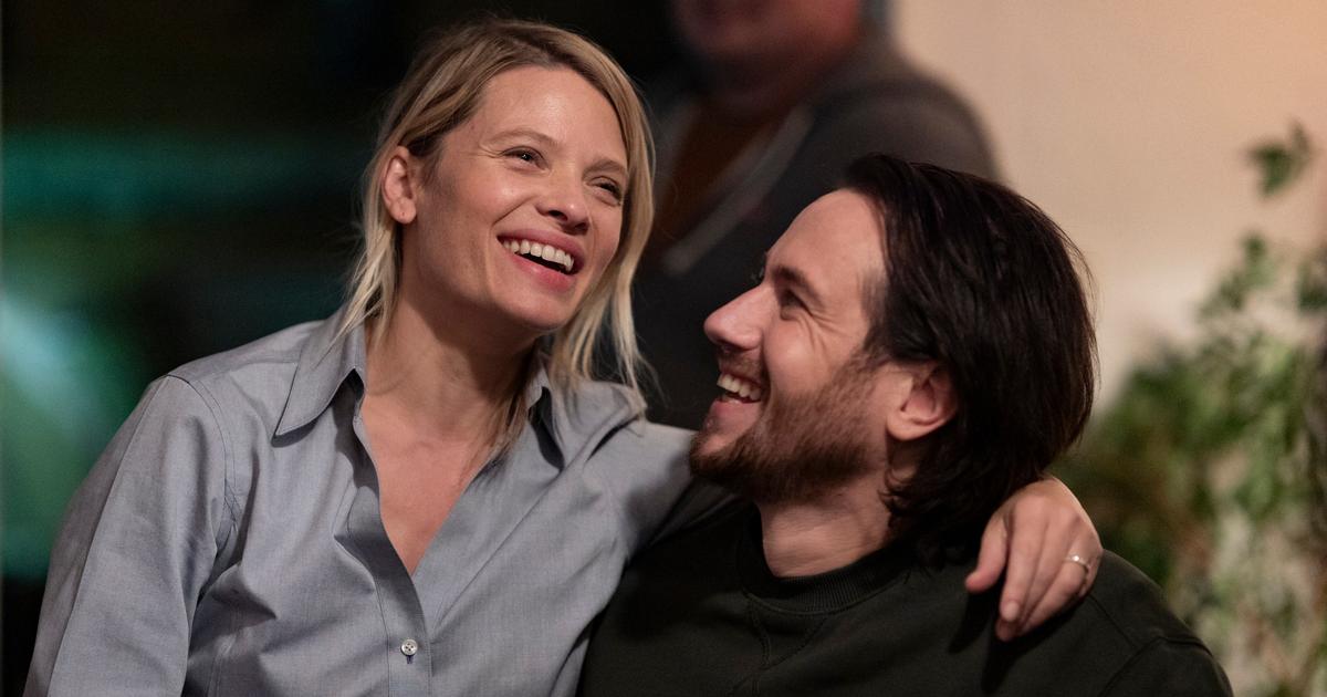 カップルのメラニー・ティエリーとバスティアン・ブイヨンは明らかに