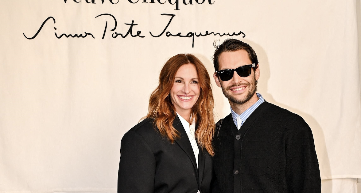 Julia Roberts sublime en costume oversize jacquemus, elle confirme sa signature mode