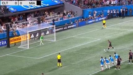 Foot : en vidÃ©o, le penalty complÃ¨tement ratÃ© par Lionel Messi en MLS