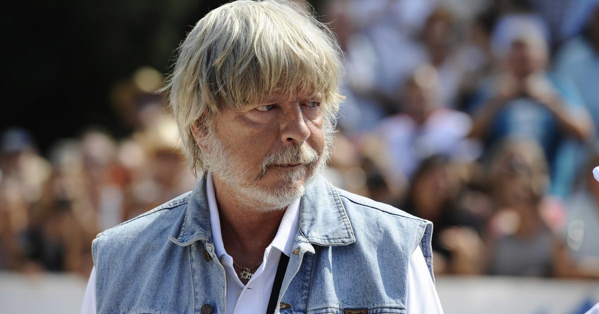 Renaud chanteur charmeur, cette actrice qui n’oubliera pas de sitôt leur rencontre : “Un feu d’artifice dans ma tête”