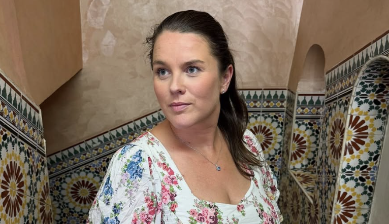 Lucile (L’amour est dans le pré) enceinte de 7 mois : elle dévoile son baby bump dans une sublime robe de mariée