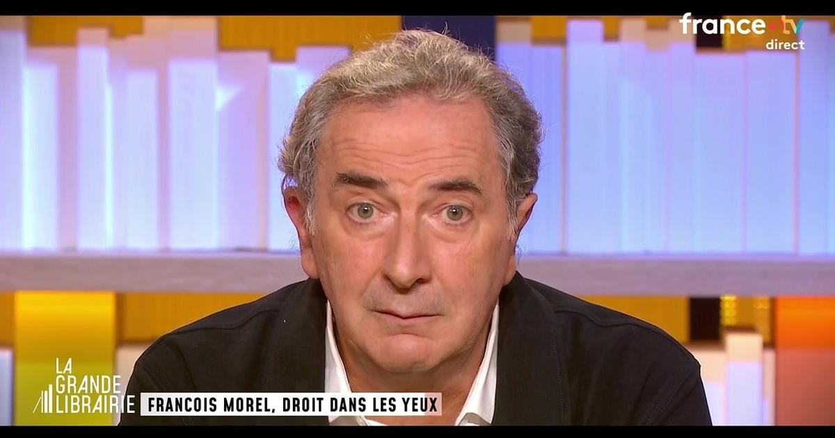 Au bord des larmes, François Morel adresse un déchirant message à sa femme disparue : "Je pense à toi tout le temps"