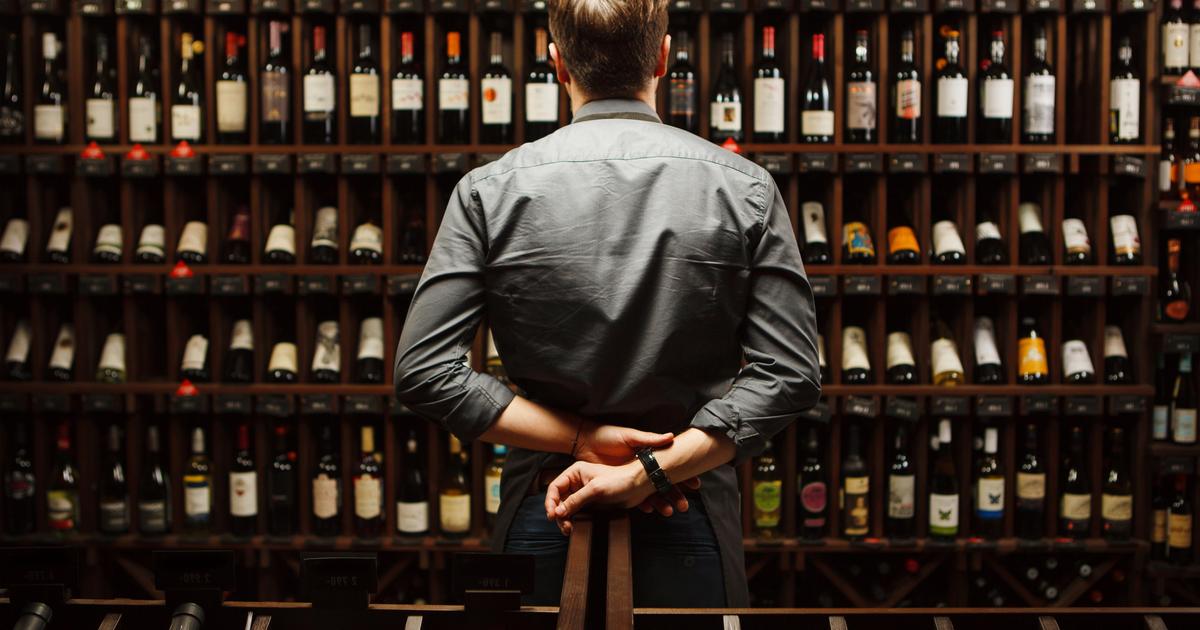 «Ma cave a pris 40 % en trois ans» : quand les spéculateurs transforment le vin en produit financier