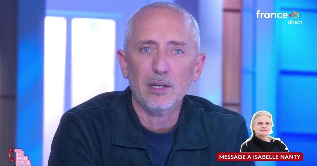 Gad Elmaleh donne des nouvelles d’Isabelle Nanty après son grave accident : “Je sais qu’elle va mieux”