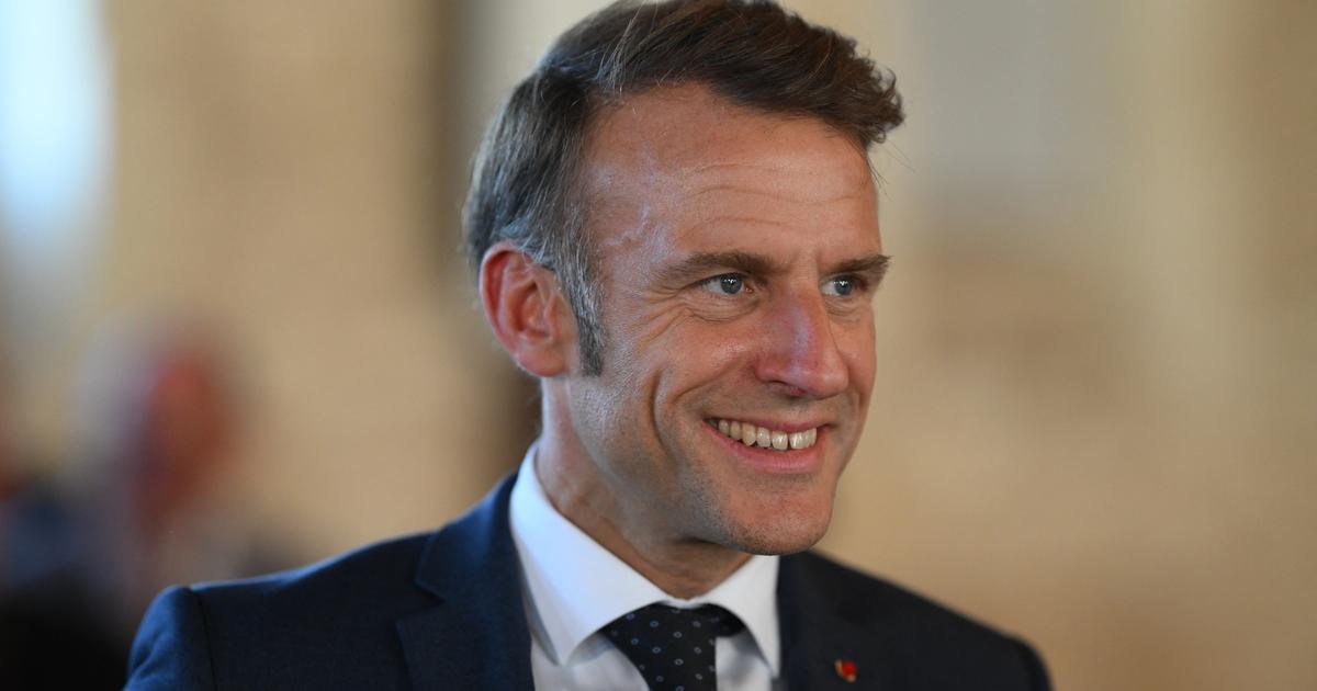 Emmanuel Macron tente sa chance au Loto du patrimoine… et décroche un ticket gagnant !