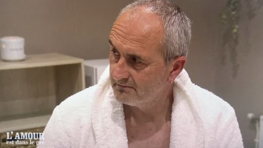Gilles (L’amour est dans le pré) se rapproche d’une de ses prétendantes : “C’est fort, c’est intense”