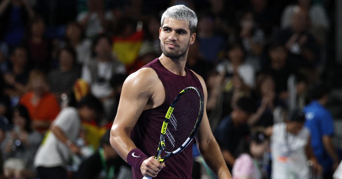 Tennis : Alcaraz se qualifie tranquillement pour les demi-finales Ã  Tokyo, Rune Ã©liminÃ©