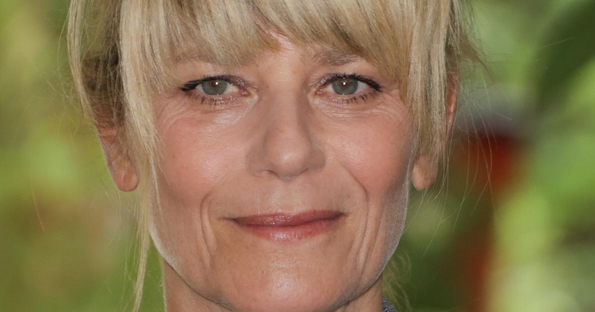 Marina Foïs honnête sur les photos qu’elle poste : “J’utilise Photoshop à fond !”