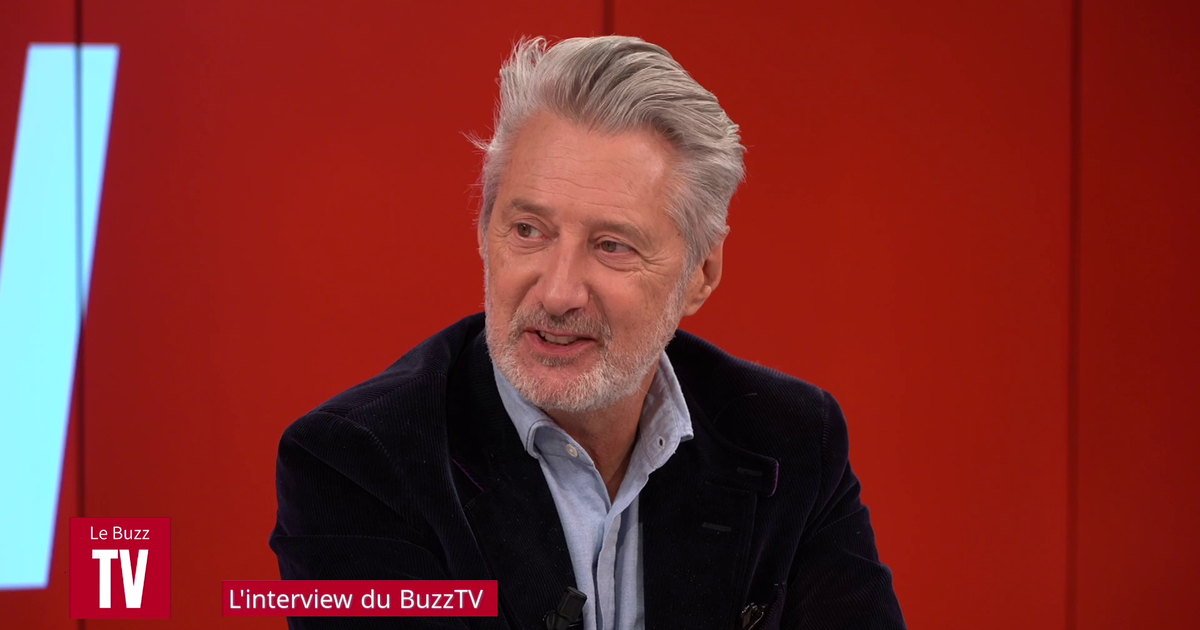 «Il faut faire un peu gaffe» : Antoine de Caunes, 71 ans, révèle son hygiène de vie