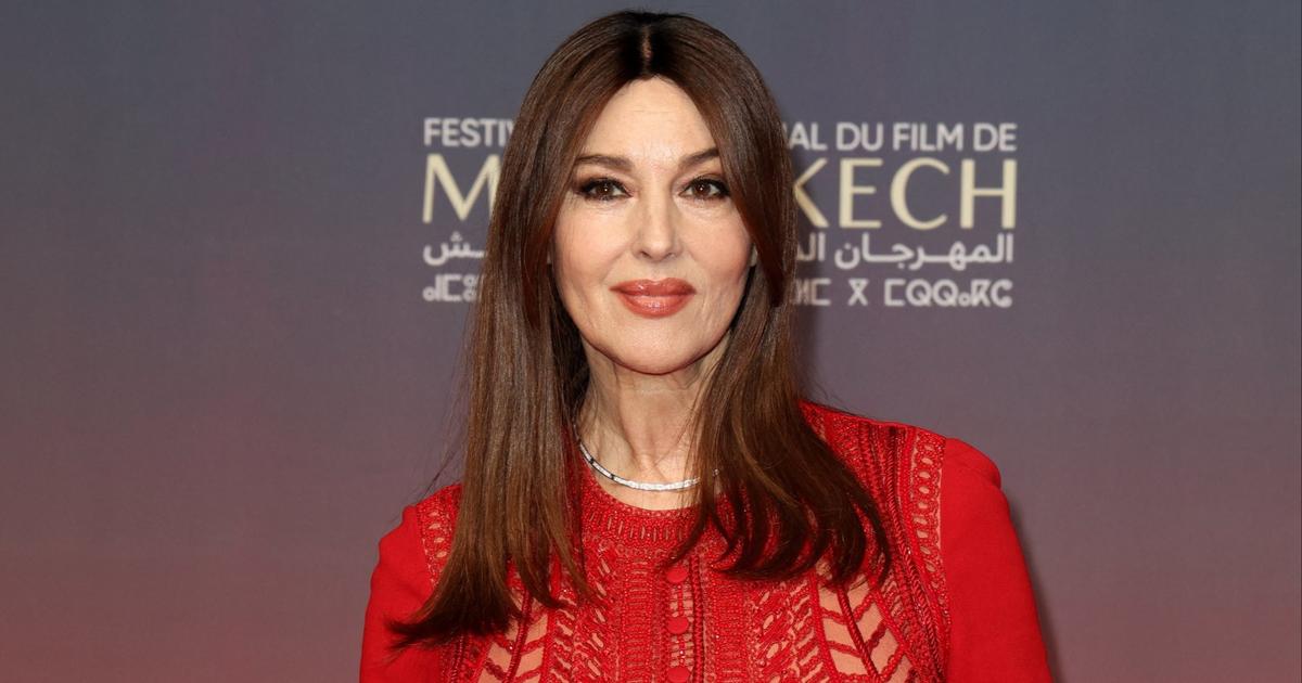 Monica Bellucci : interphone sécurisé, cuisine colorée, photo d’icône... immersion dans son hôtel particulier parisien
