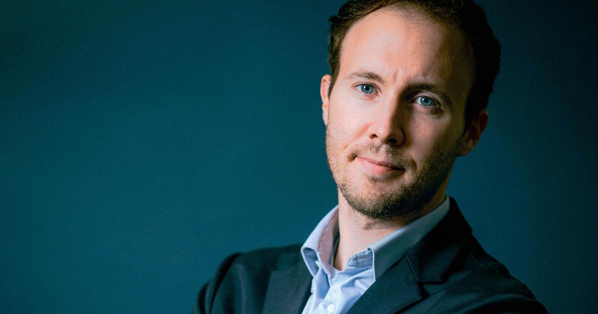 Louis HausalterÂ : Â«Pour 2027, Emmanuel Macron rÃªve de quelquâ€™un qui lui gardera la...