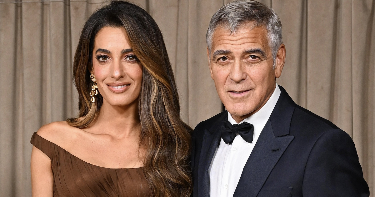 Amal Clooney succombe au latte make-up, cette tendance maquillage qui réchauffe le teint et procure une mine radieuse à toute épreuve