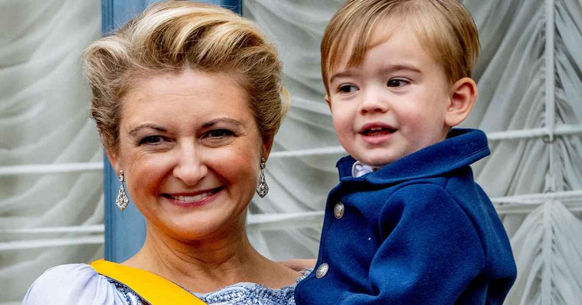 Stéphanie de Luxembourg se confie après son intronisation : “En public, je suis à 100 % Grande-Duchesse. À la maison, 100 % mère”