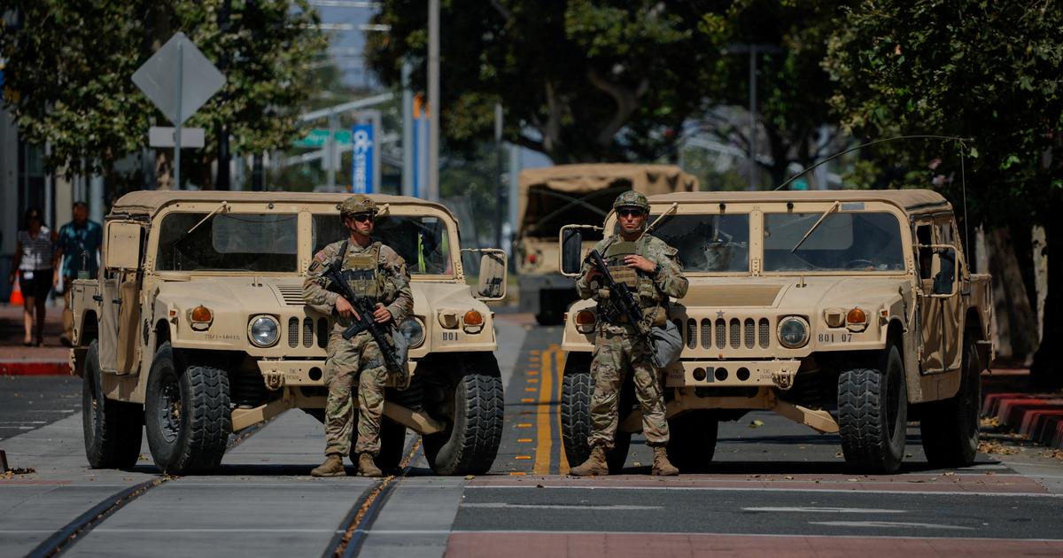 ドナルドトランプは、シカゴの「聖域都市」に国家警備隊を配備します