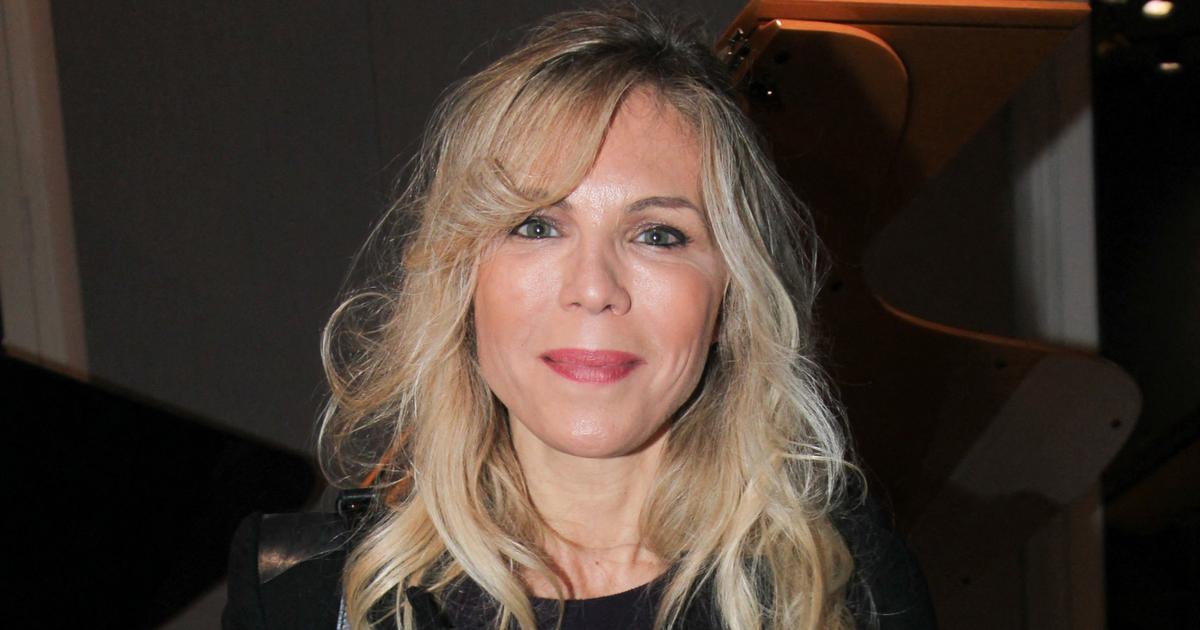 Brigitte Macron : sa fille Laurence remarquable dans un imposant manteau en cuir à la Fashion Week de Paris