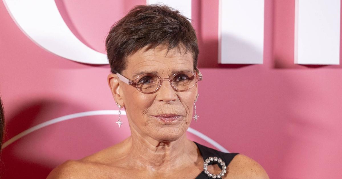 Pixie cut, peau dorée et fourreau Dior asymétrique, Stéphanie de Monaco enchante le Global Gift Gala à Monaco