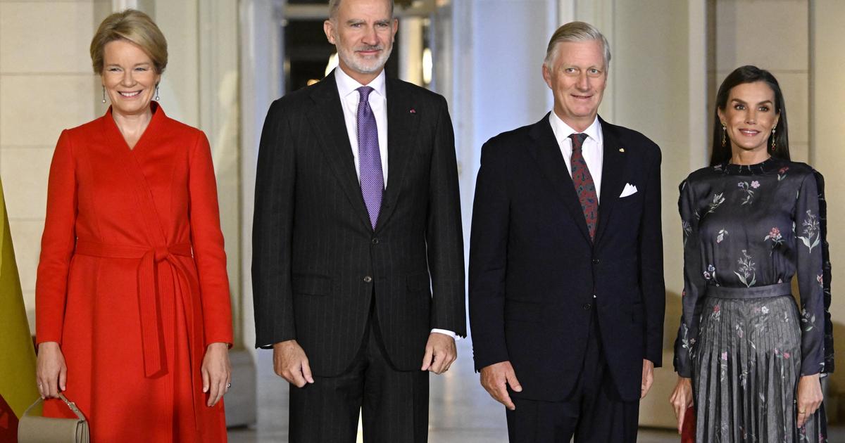 REPORTAGE - Letizia d’Espagne et Felipe VI à Bruxelles : baisemain et accolades, leurs retrouvailles complices avec Mathilde et Philippe de Belgique