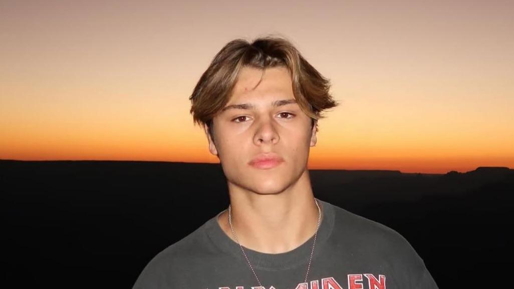 Cameron Smet célébré par son père David Hallyday pour ses 21 ans : l’air de famille est indéniable !