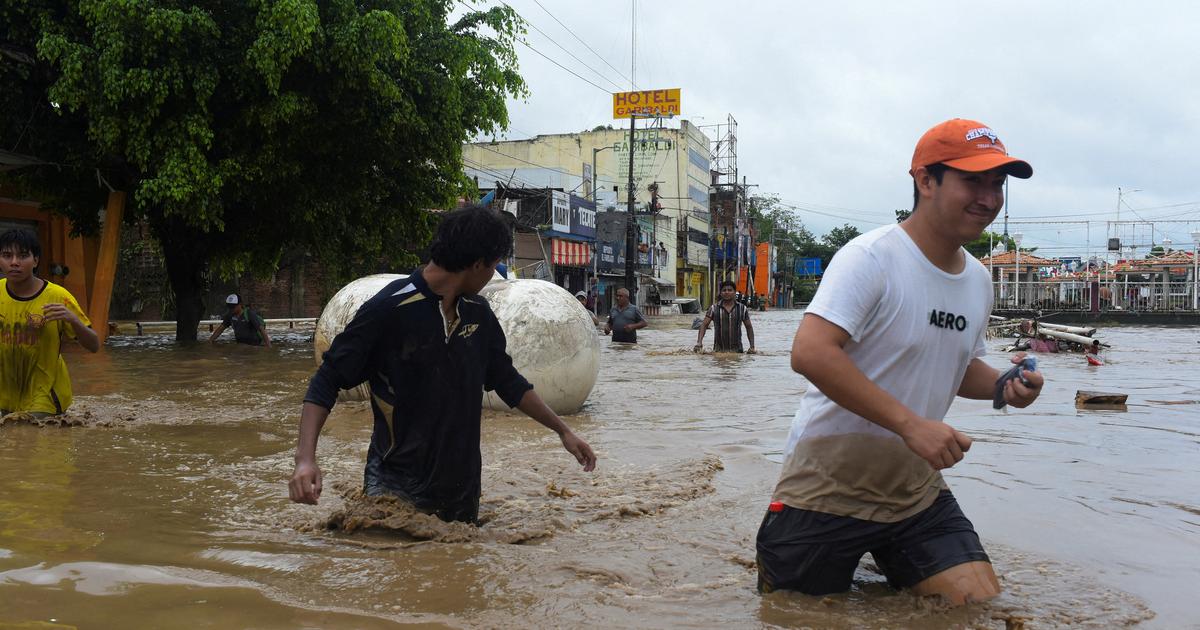 Mexico Floods: 5,400 Soldiers Deployed, Villages Submerged – Images