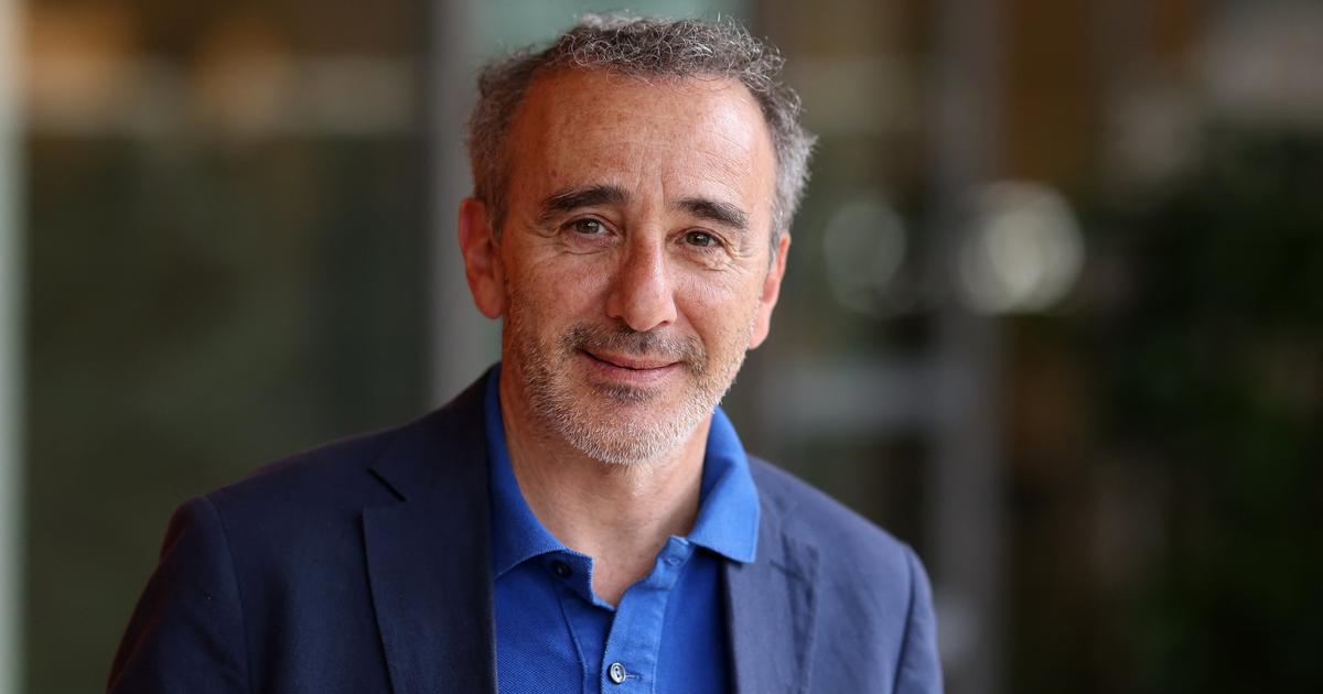 Élie Semoun papa à 61 ans, il partage une adorable photo avec son “petit cœur”