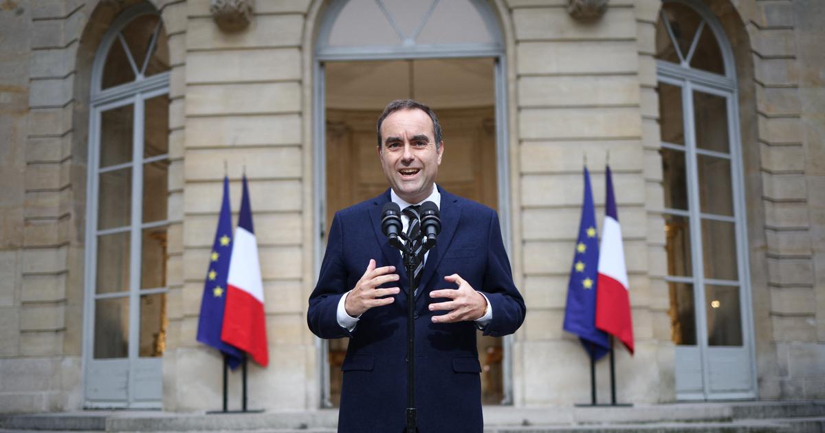 Une pause s’impose : en plein chaos gouvernemental, ce célèbre ministre succombe à sa passion et file… au cinéma !
