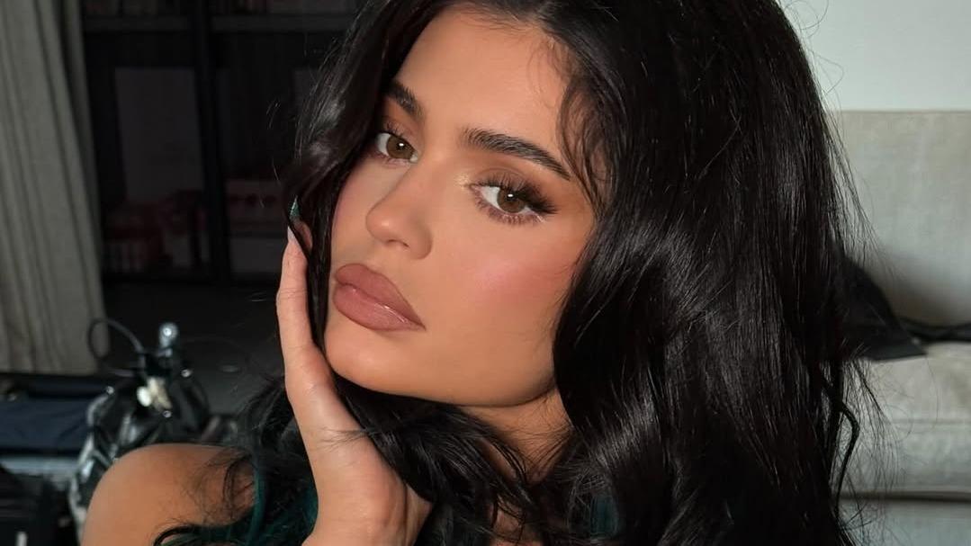 Kylie Jenner fait revivre sa coloration la plus iconique des années 2010 (elle est parfaite pour Halloween)