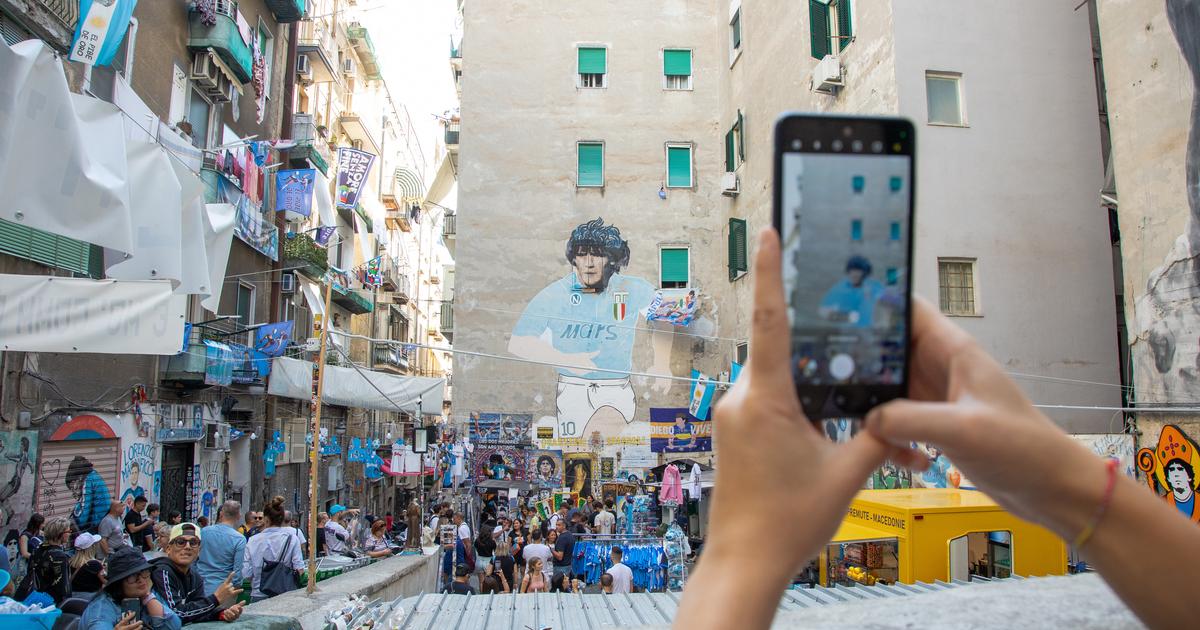 Â«FatiguÃ©s dâ€™Ãªtre persÃ©cutÃ©sÂ» : Ã  Naples, des commerÃ§ants en...