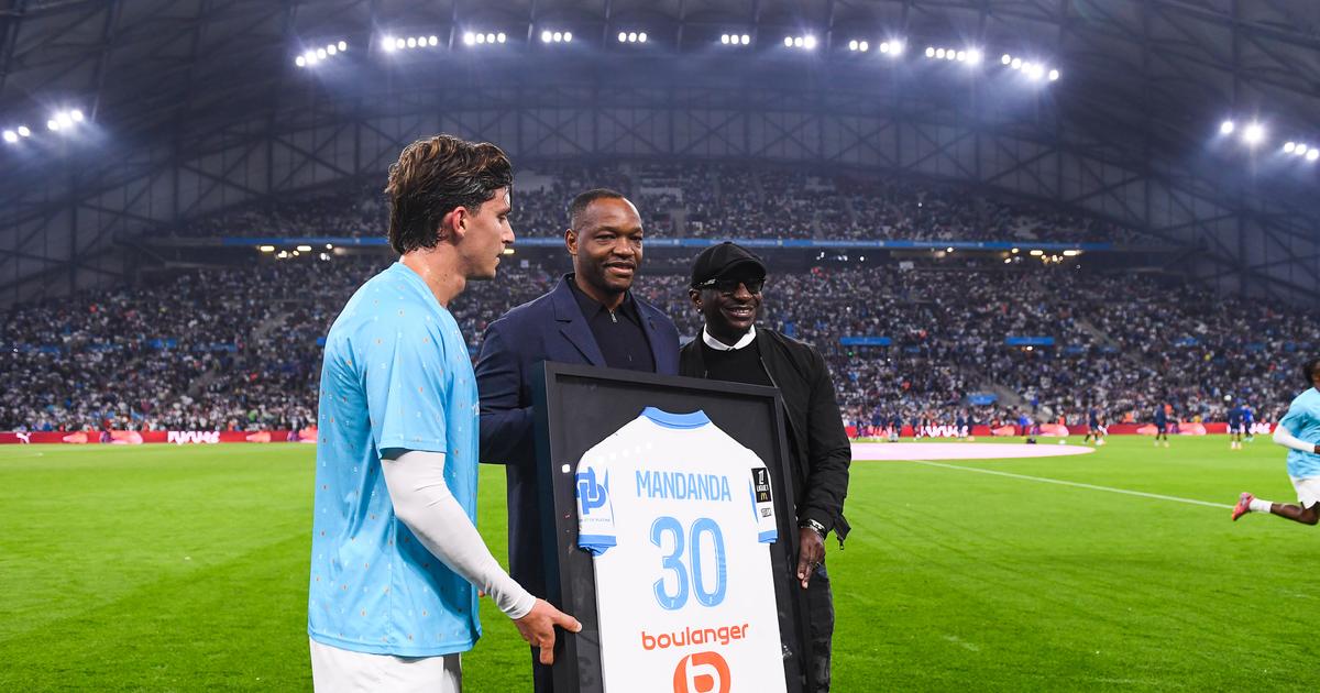 Ligue 1 : l'Olympique de Marseille retire le numÃ©ro 30 de Steve Mandanda