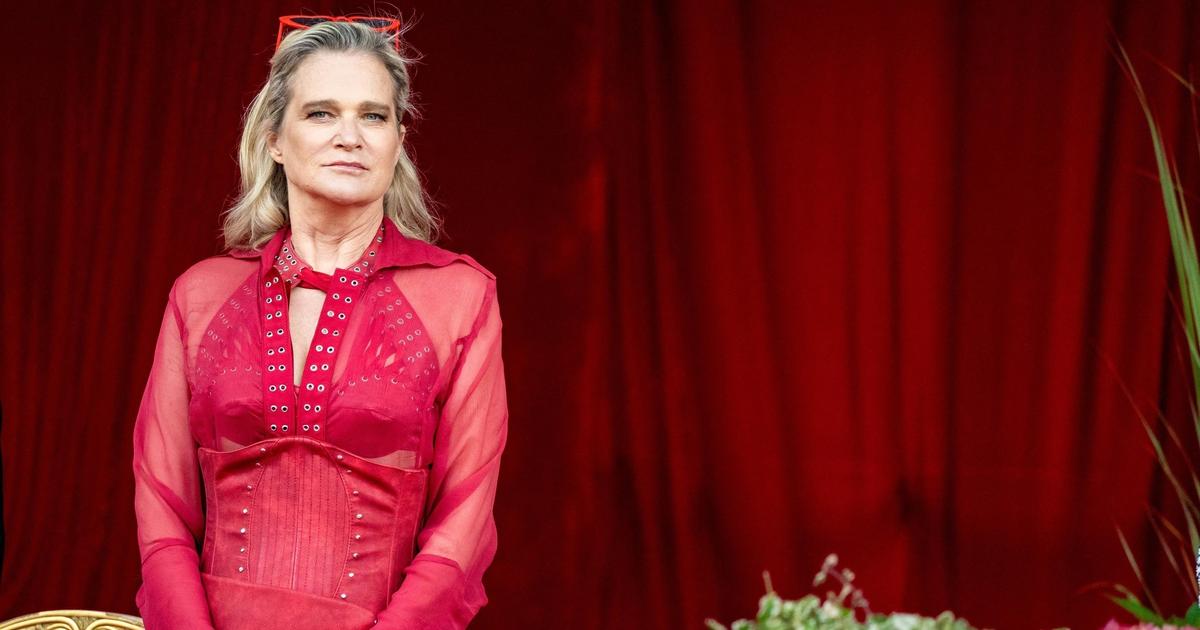 Delphine de Belgique, ses enfants “caissiers dans un grand supermarché” : la princesse fait d’étonnantes révélations