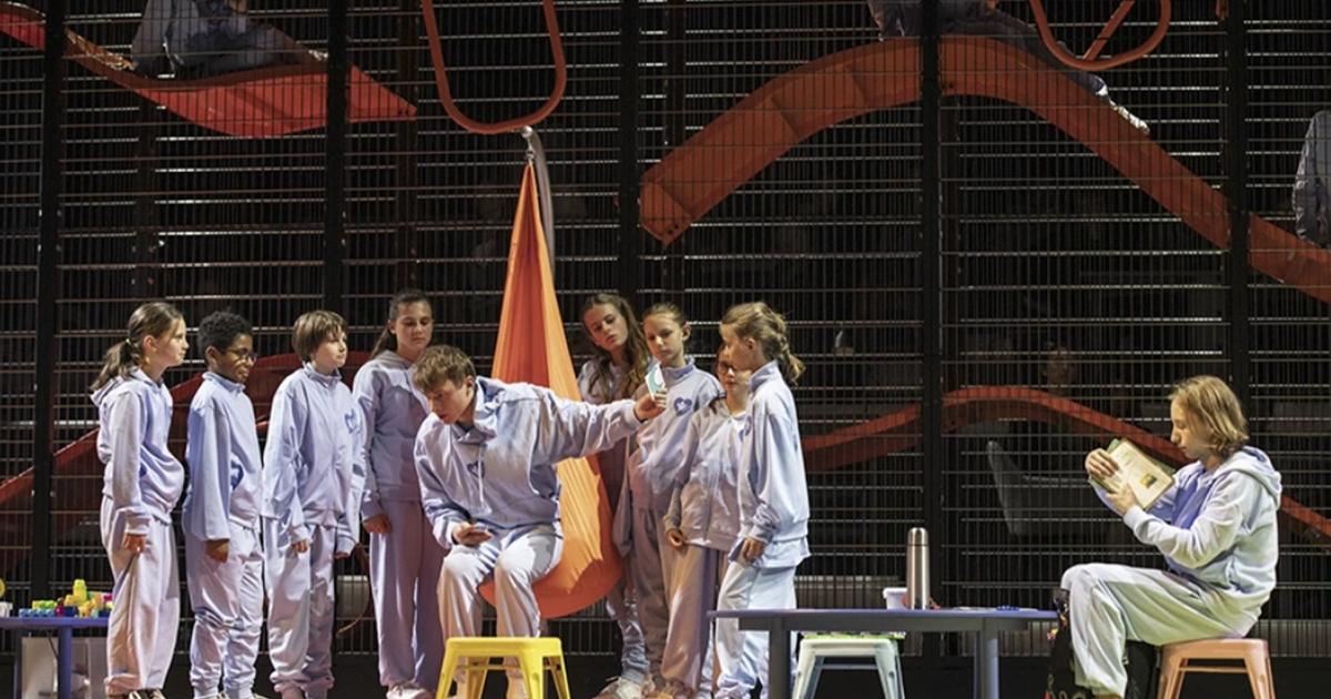 Ã€ lâ€™OpÃ©ra de Lyon, un Boris Godounov intimiste