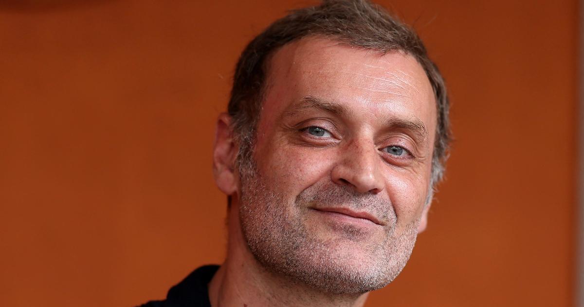 Augustin Trapenard (La Grande Librairie), la poignante raison derrière ses tatouages : “Dans ma famille, Alzheimer circule…”