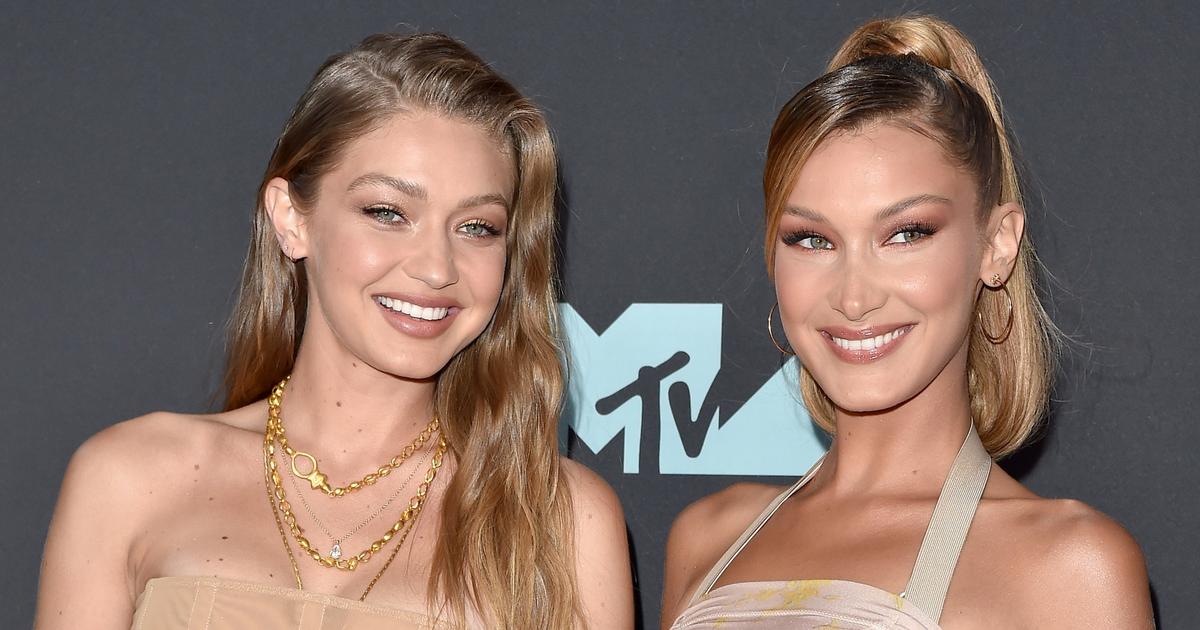 Gigi et Bella Hadid, demoiselles d’honneur de leur sœur Alana : qui est la créatrice qui se cache derrière leurs robes vertes ?