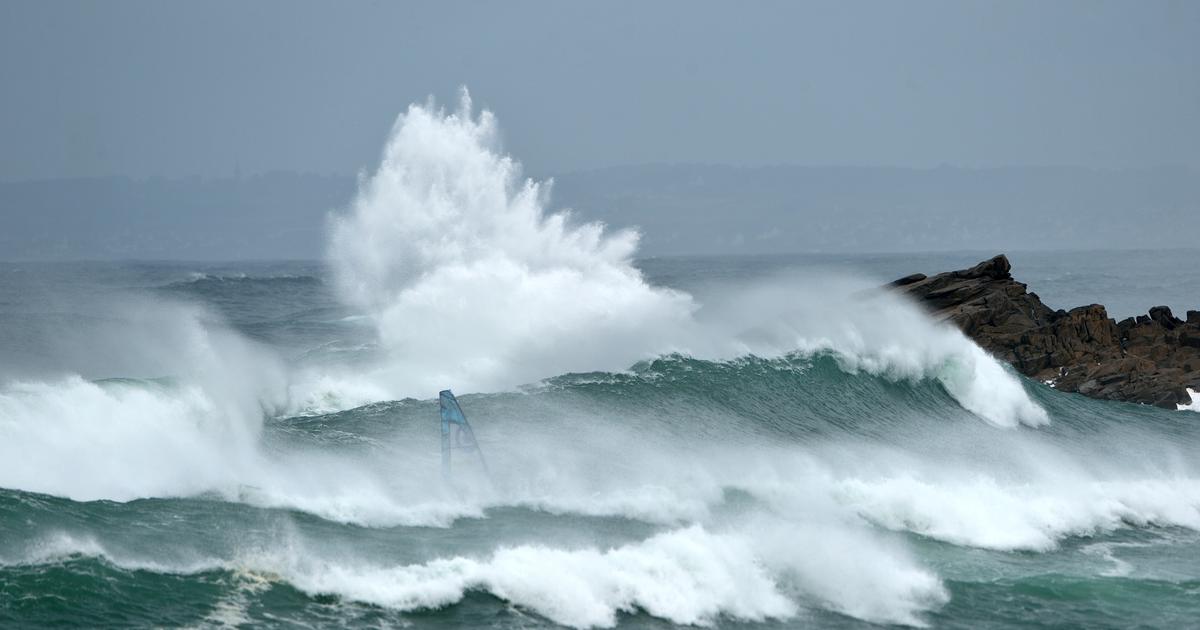 EN DIRECT - TempÃªte Benjamin : rafales de vent jusquâ€™Ã  150 km/h, risque de submersion,...