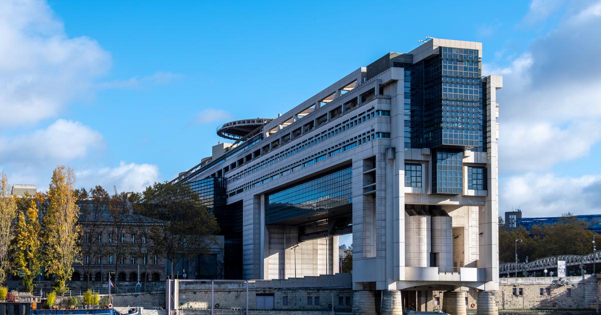 France Faces Scrutiny as Moody's Set to Reveal Latest Credit Rating Decision