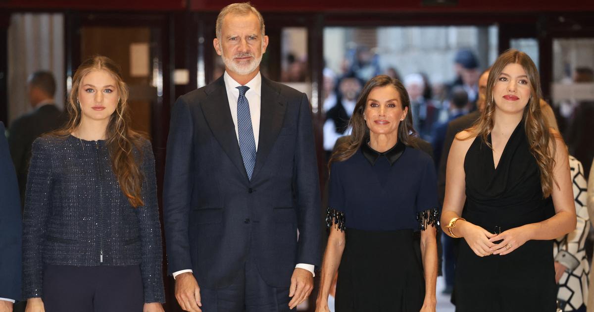 Leonor, Sofia, Letizia d’Espagne et Felipe VI réunis dans les Asturies : la grande famille complice pour un concert événement