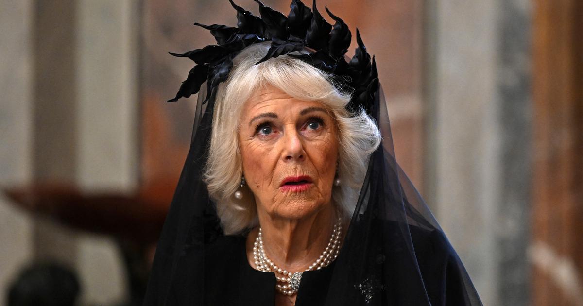 Camilla au Vatican : pourquoi la reine est-elle obligée de porter du noir de la tête aux pieds pour rencontrer le pape ?