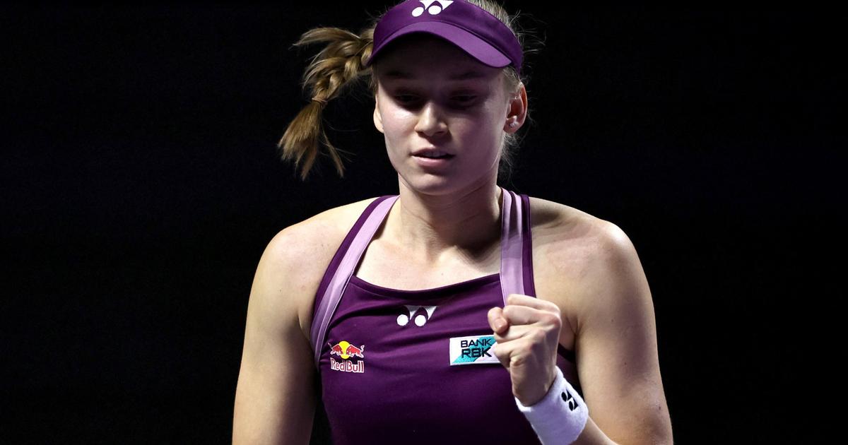 Masters WTA : Swiatek renversÃ©e et surclassÃ©e par Rybakina, qui se rapproche des demi-finales