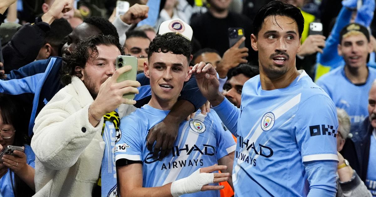 Ligue des Champions : Phil Foden cÃ©lÃ¨bre son but en faisant un selfie avec un fan