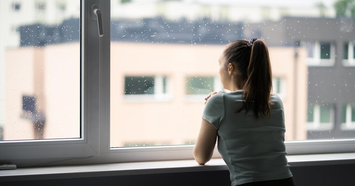 «C’est une piste prometteuse» : un antibiotique contre l’acné associé à un risque réduit de schizophrénie