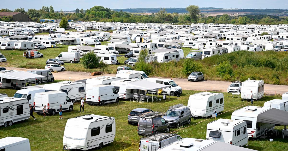 «Ils sont totalement décomplexés» : les agriculteurs démunis face aux stationnements sauvages de gens du voyage sur leurs terres