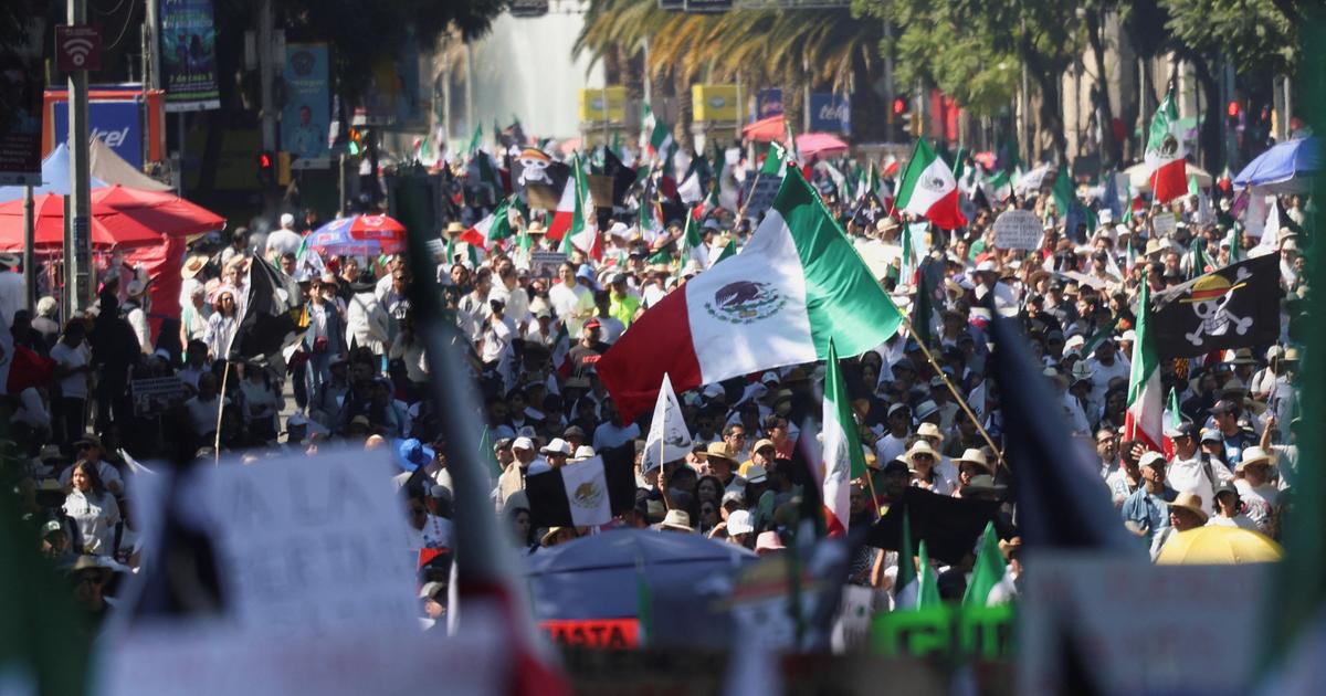 Mexique: manifestation contre la politique sécuritaire du gouvernement et la corruption