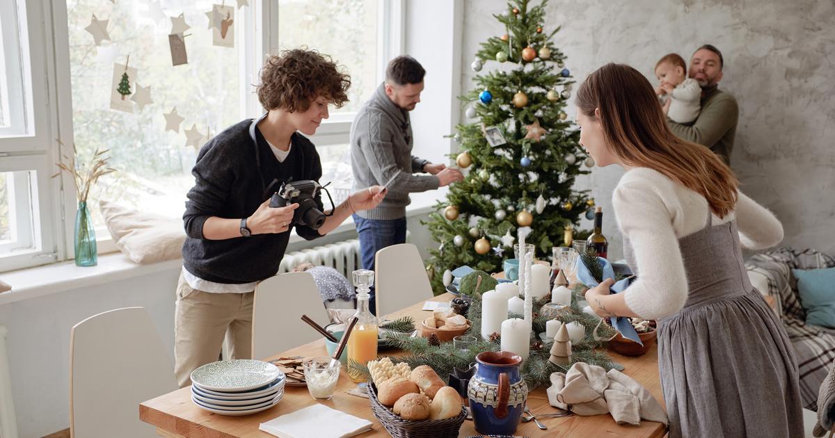 « La charge mentale ne repose sur personne » : ces familles qui préfèrent louer une grande maison pour fêter Noël
