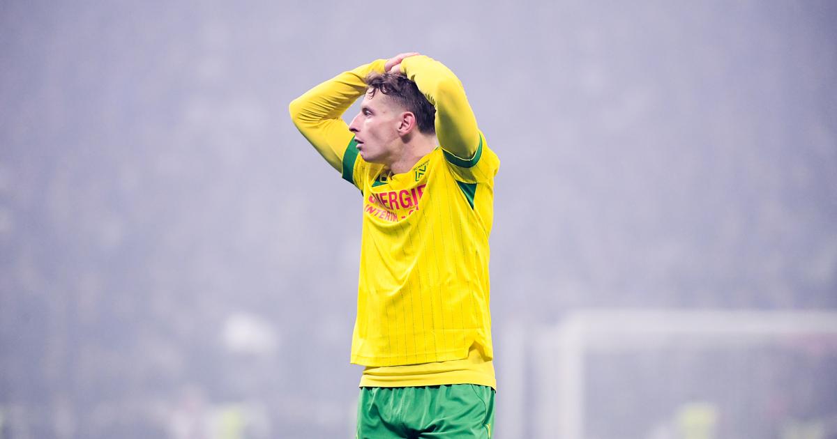 Code de dÃ©tresse, atterrissage en urgence et prÃªt de lâ€™avion lensois, les dÃ©boires...