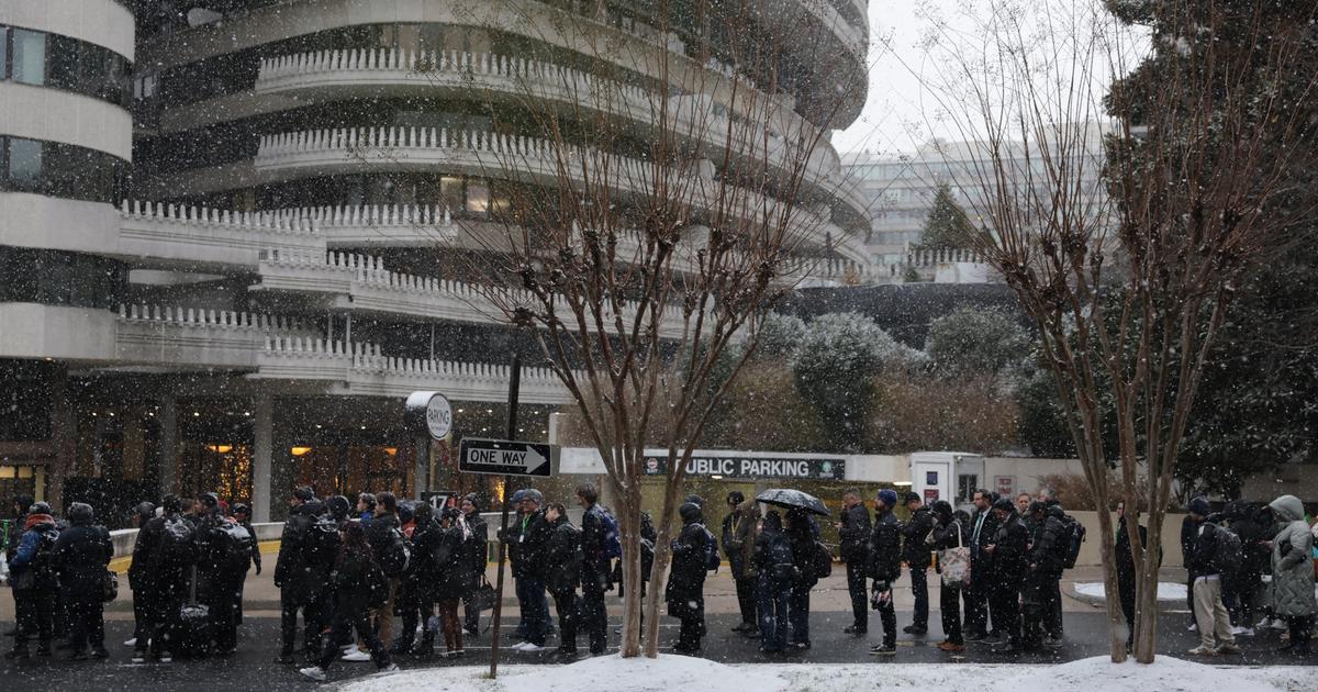 Donald Trump, show Ã  lâ€™amÃ©ricaine, trophÃ©e iconique... Les images fortes du tirage...