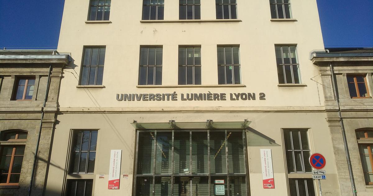 Chercheur reconnu, mÃ©lenchoniste convaincu et antisioniste assumÃ©Â : qui est Julien...