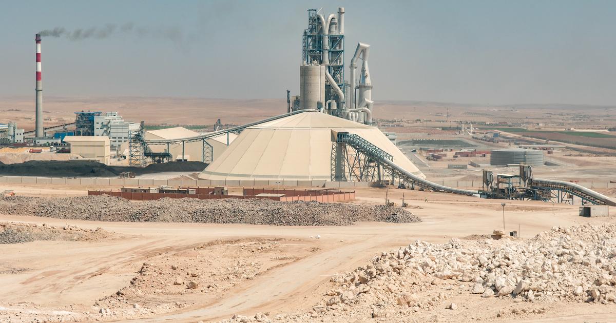 Au procès Lafarge, la thèse du patriotisme mise à mal