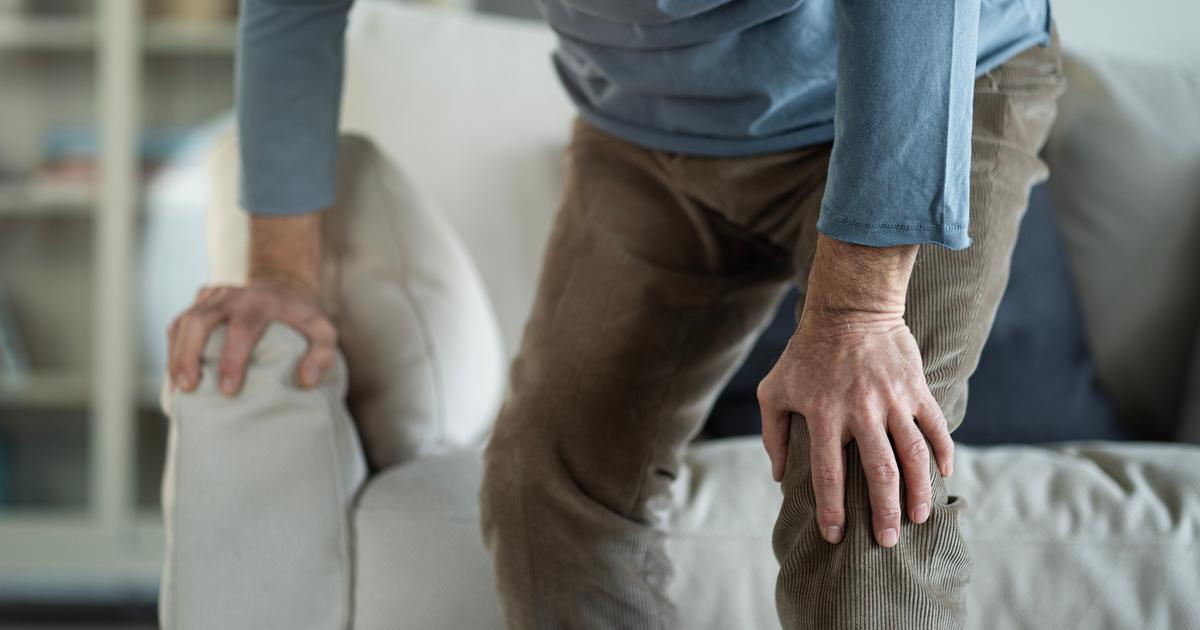 Quand la douleur devient obsédante : les micro-aménagements du domicile qui peuvent tout changer après 60 ans